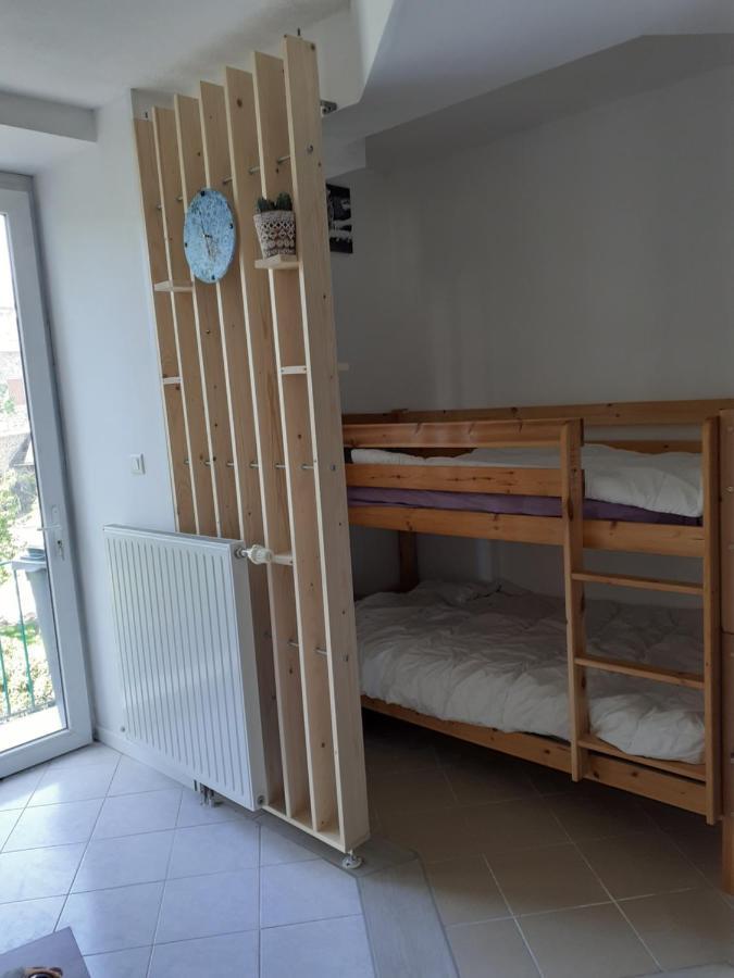 Studio En Plein Centre Ville - 2 A 4 Personnes Tence Exterior foto
